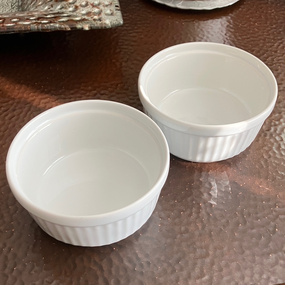 NWOT. White Porcelain  Ramekins Set